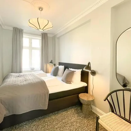 In Trendy And Vibrant Norrebro Area Apartment *