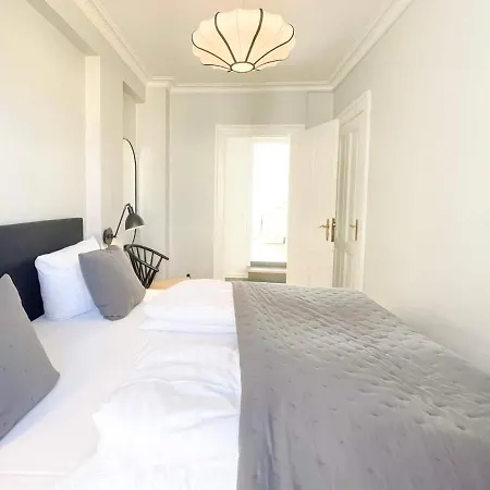 Apartamento In Trendy And Vibrant Norrebro Area